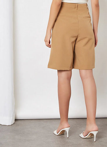 Шорты с высокой талией Шорты с высокой талией