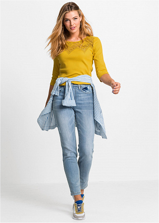 Футболка с кружевом Футболка с кружевом